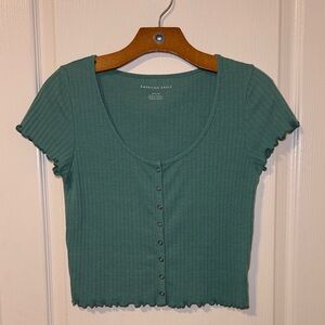 American Eagle Women's Snap Front Lettue Hem Baby Tee Size Medium NWOT